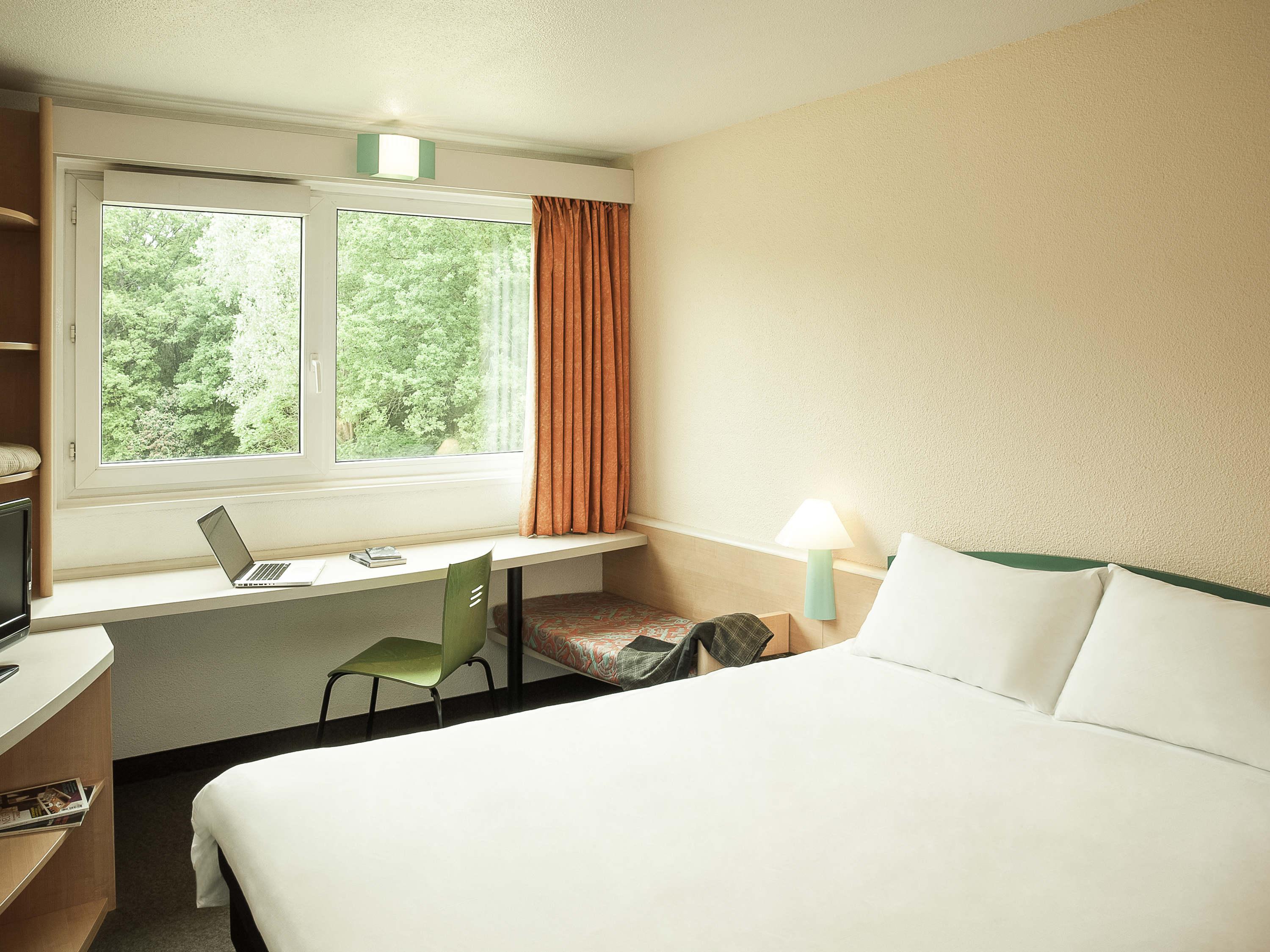Hotel ibis Orléans Nord Saran Esterno foto