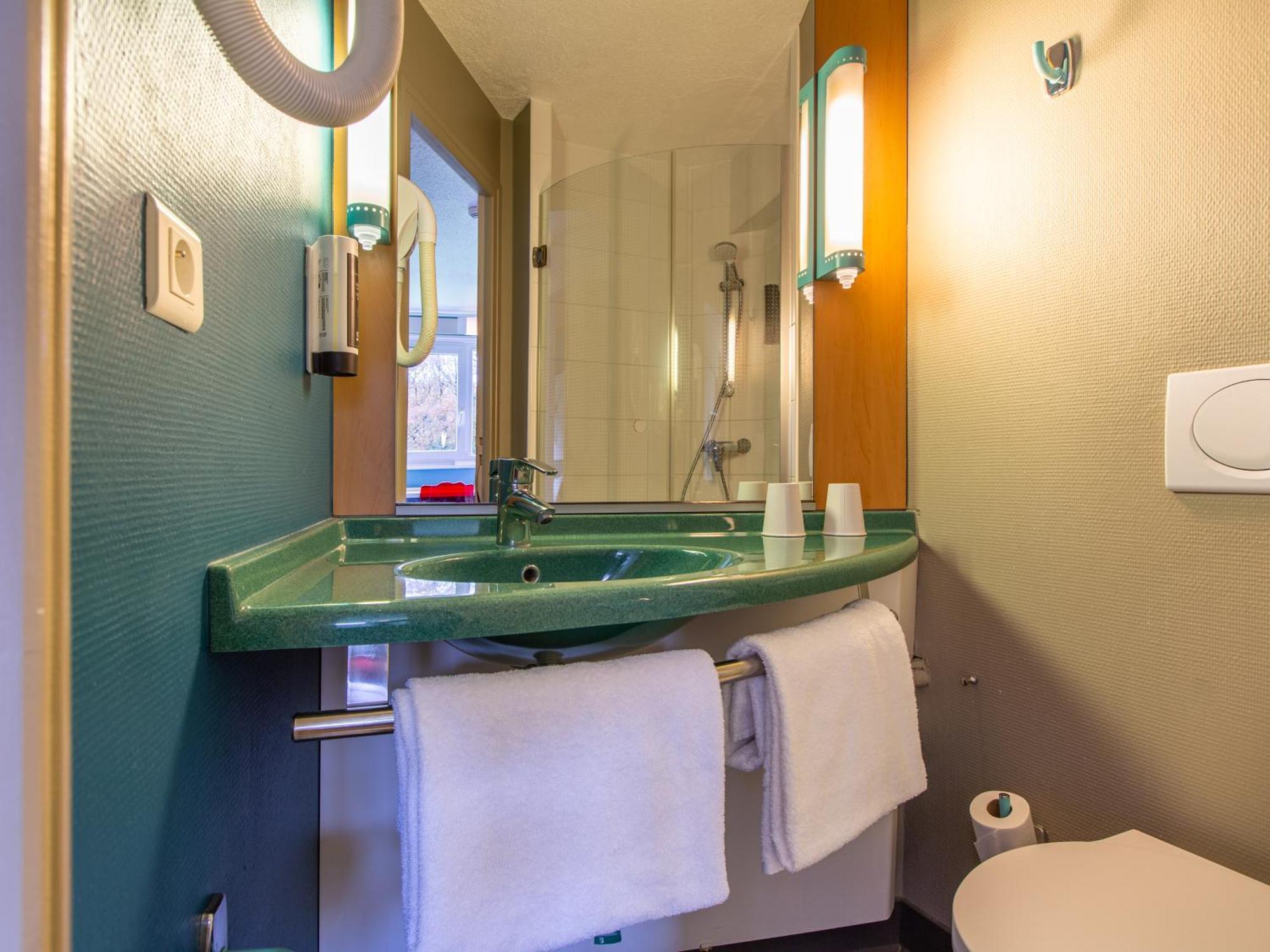 Hotel ibis Orléans Nord Saran Esterno foto