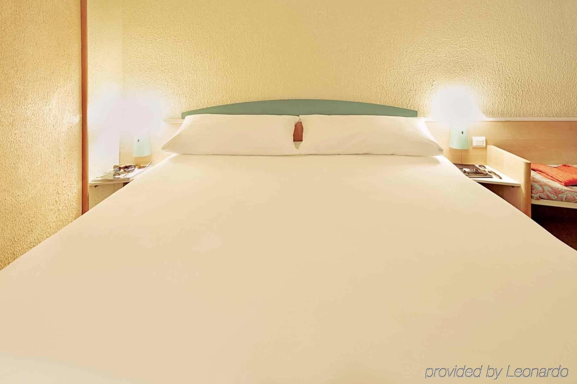 Hotel ibis Orléans Nord Saran Esterno foto